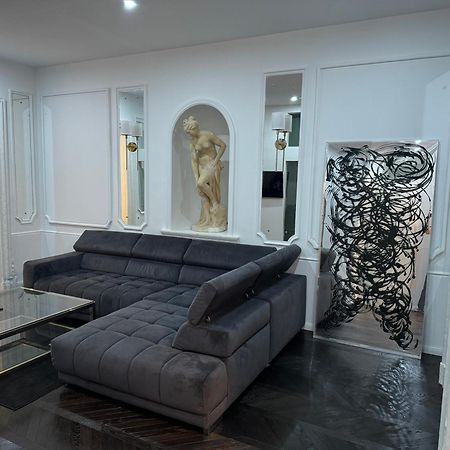 Luxurious Apartment In The Centre Of Виена Екстериор снимка
