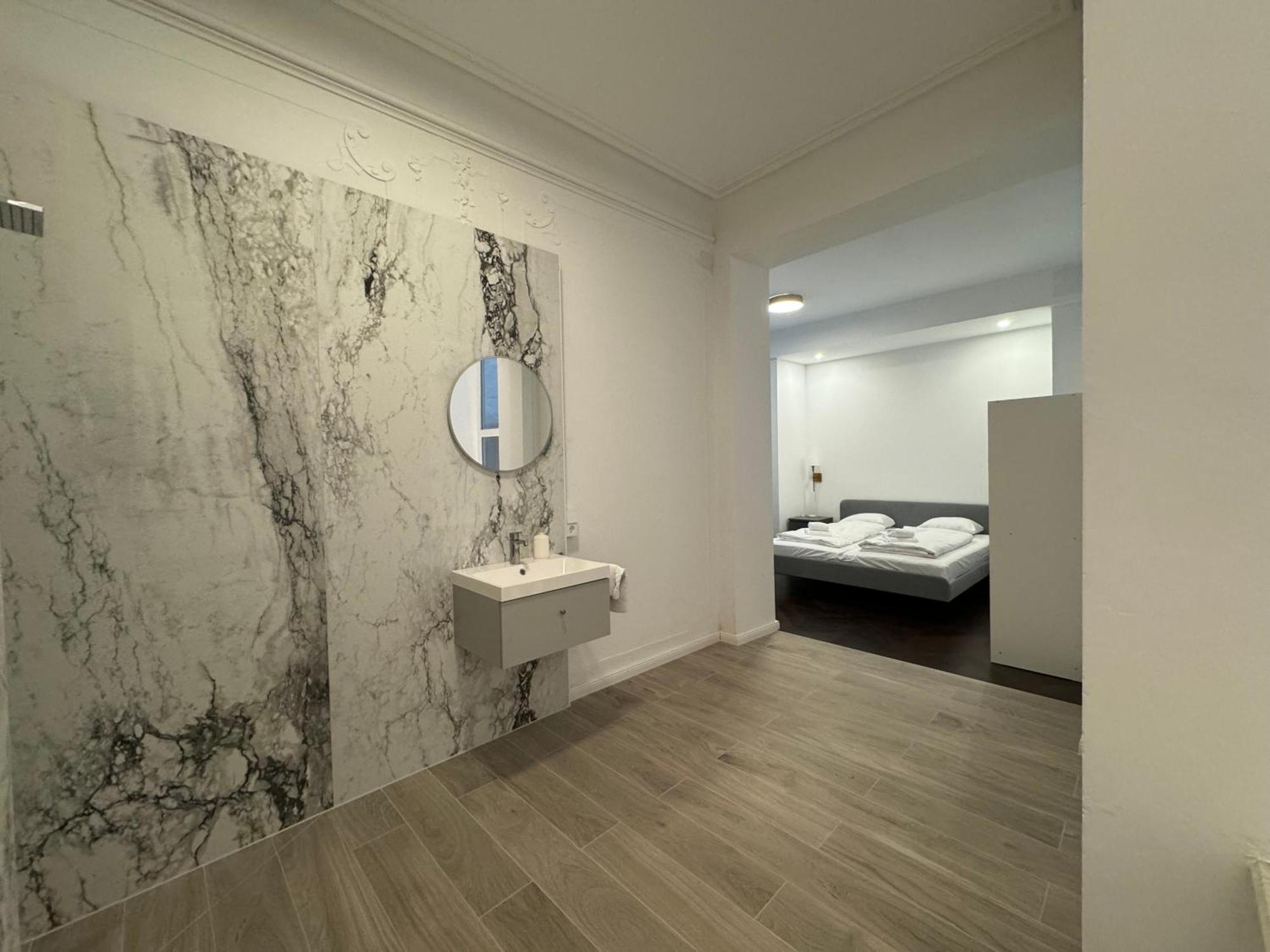 Luxurious Apartment In The Centre Of Виена Екстериор снимка