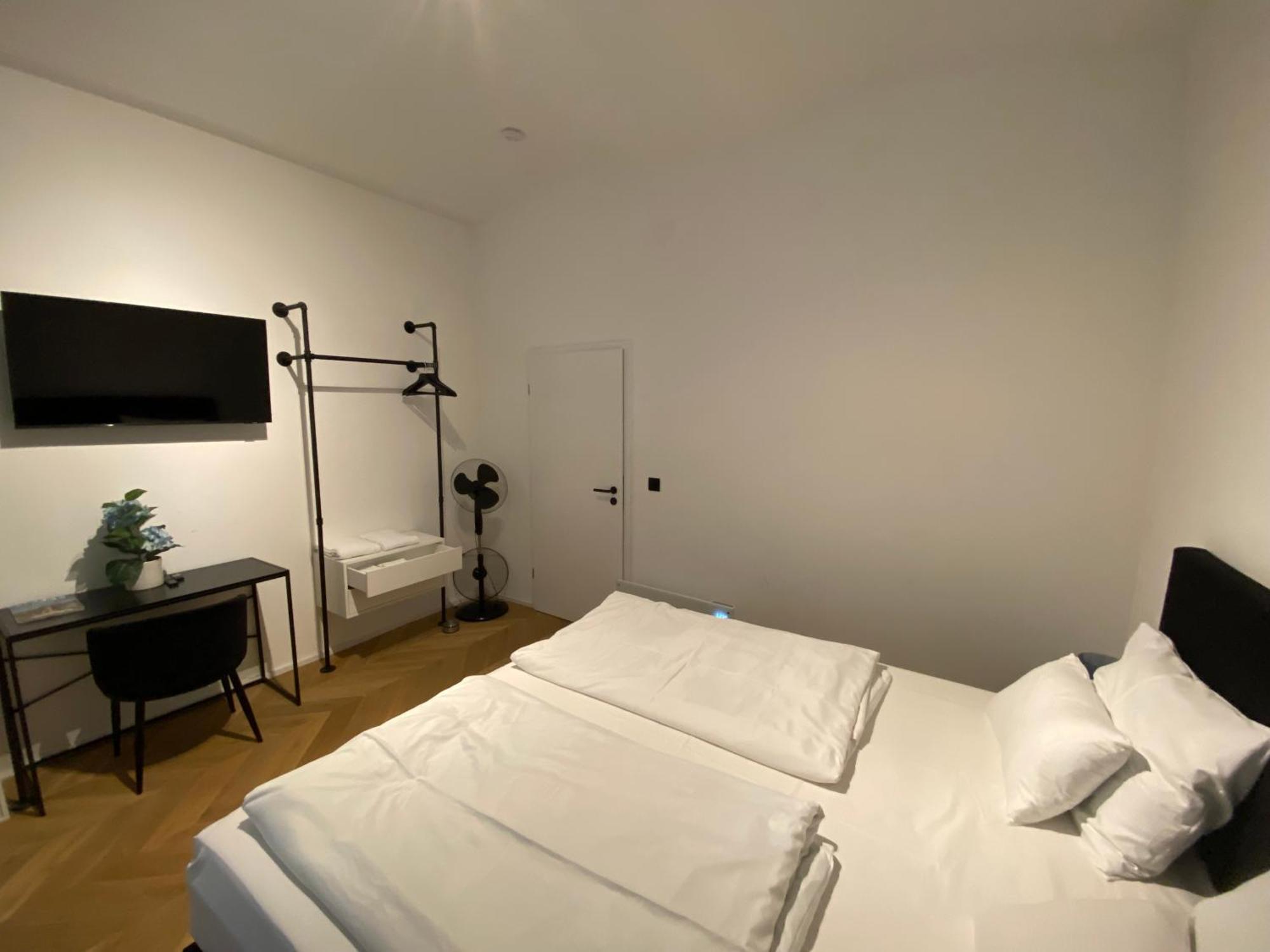 Luxurious Apartment In The Centre Of Виена Стая снимка