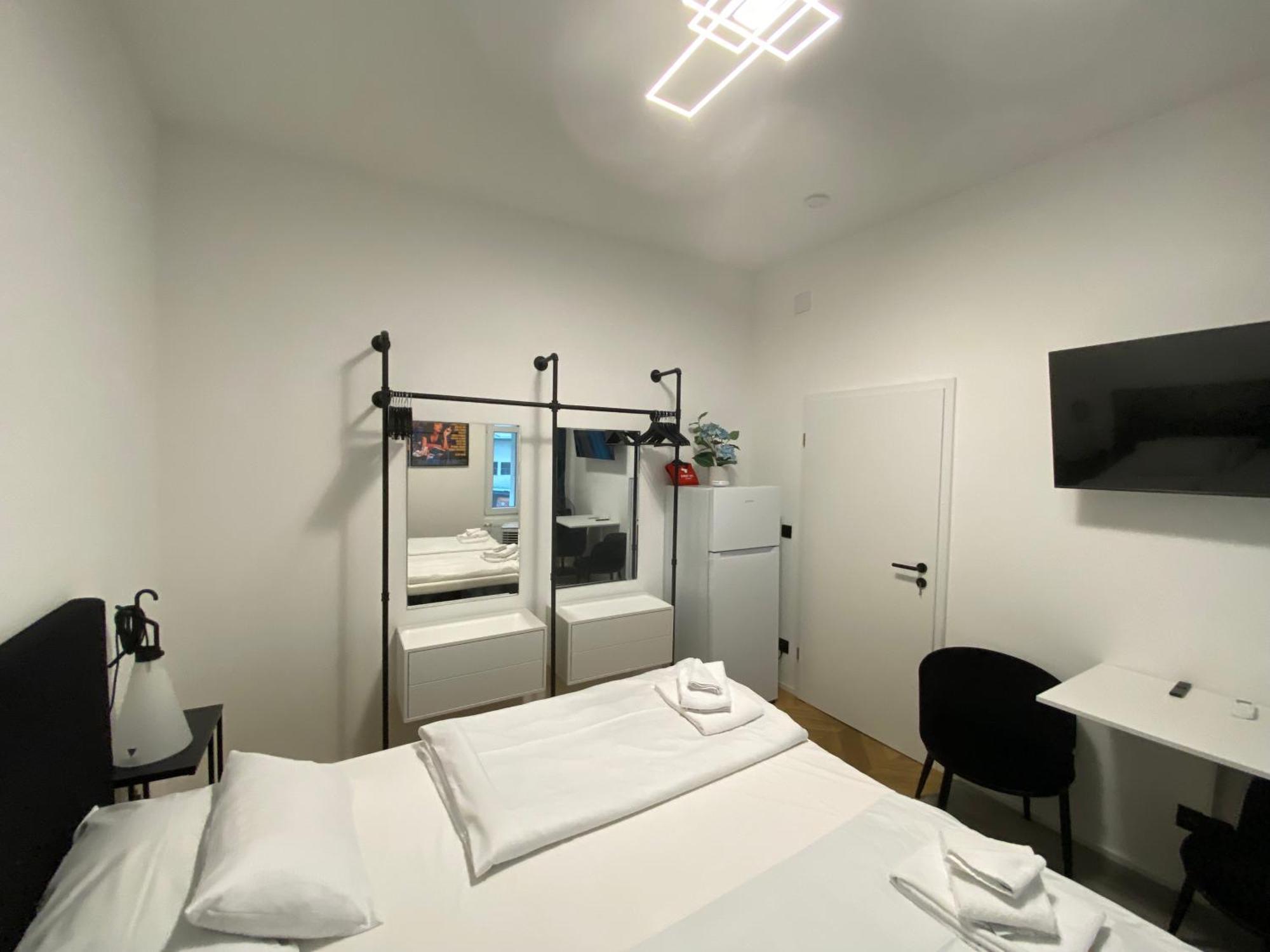 Luxurious Apartment In The Centre Of Виена Стая снимка
